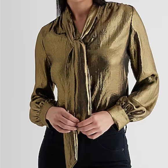 NWT Express Gold Metallic Blouse - Picture 1 of 7